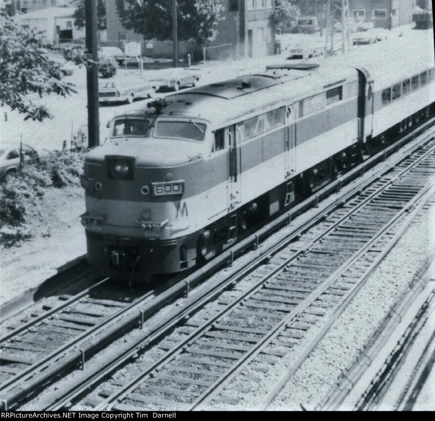 LI 600 returns from Oyster Bay